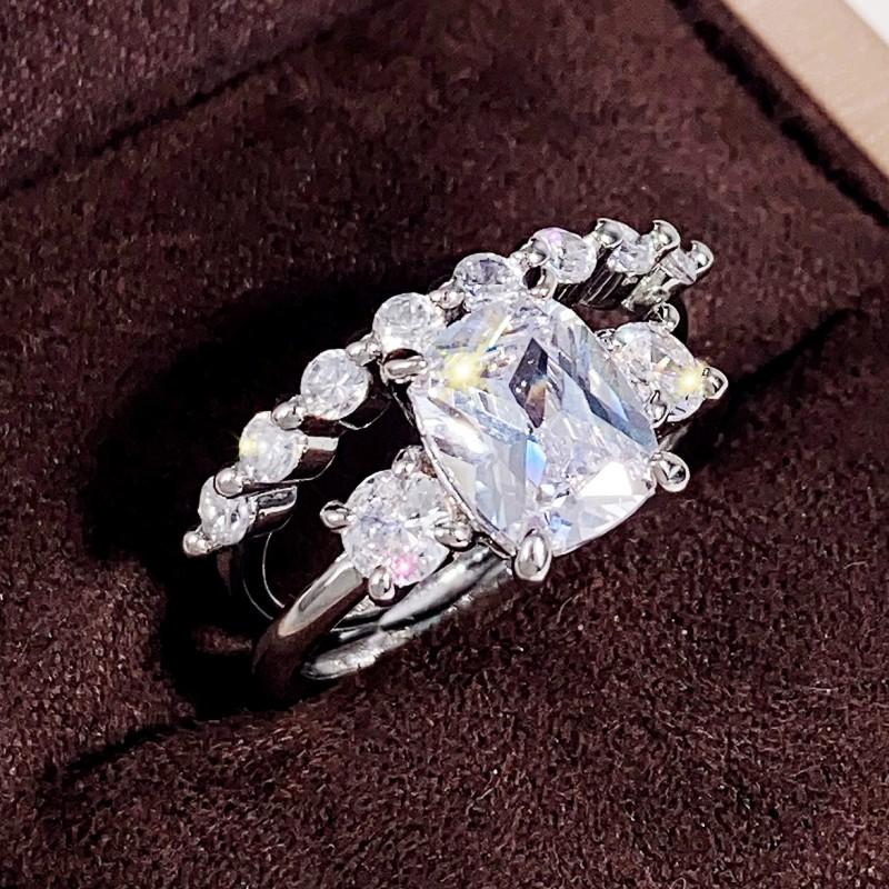 Huitan Silver Color Cubic Zirconia Set Rings for Women 2023 New Wedding Bands Accessories Fashion Elegant Lady's Finger