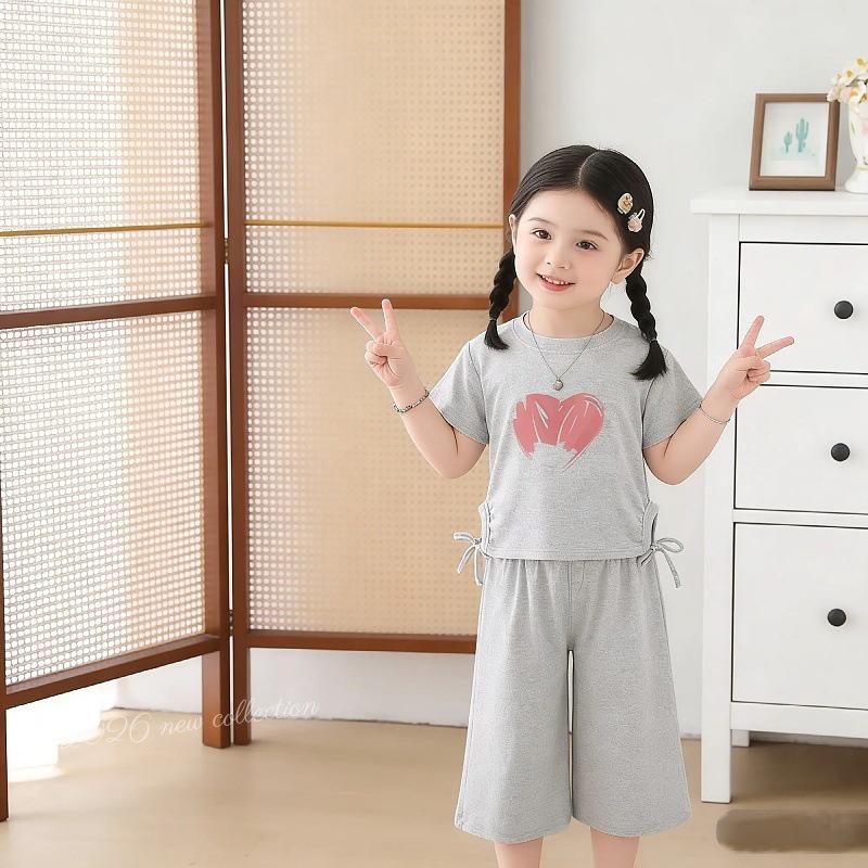 

Women s 2026 Casual Summer Sportswear: Short-Sleeve Top and Cute Wide-Leg Cropped Pants Two-Piece Set 120cm