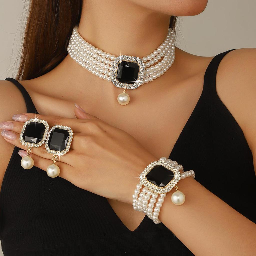 Elegant Rhinestone Water Drop Necklace Set - High-End European & American Court Style Jewelry for Women
