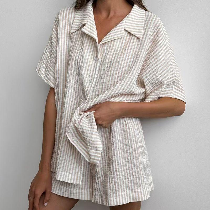 

Европейский и американский новый модный темпераментный полосатый комплект с коротким рукавом (рубашки и шорты) Stripes M