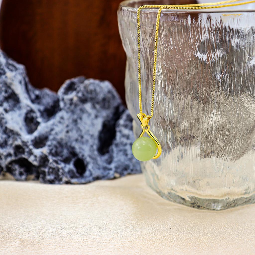 Lucky Bag Hetian Jade Necklace Light Luxury Design Clavicle Chain Girlfriend Elegant High-End Fresh Jewelry