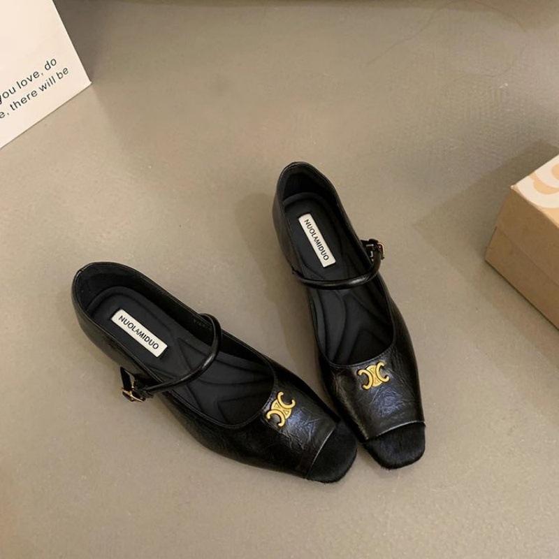 

Keep version~ Retro camellia Mary Jane shoes women s autumn new one-word buckle with temperament inner height increase shallow mouth single shoes 40 чёрный