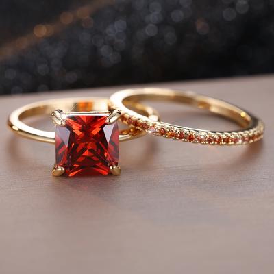 2 Pcs/set Vintage Female Golden Color Square Cut Red Stone CZ Ring Set Engagement Ring Set Bride Wedding Rings for Women