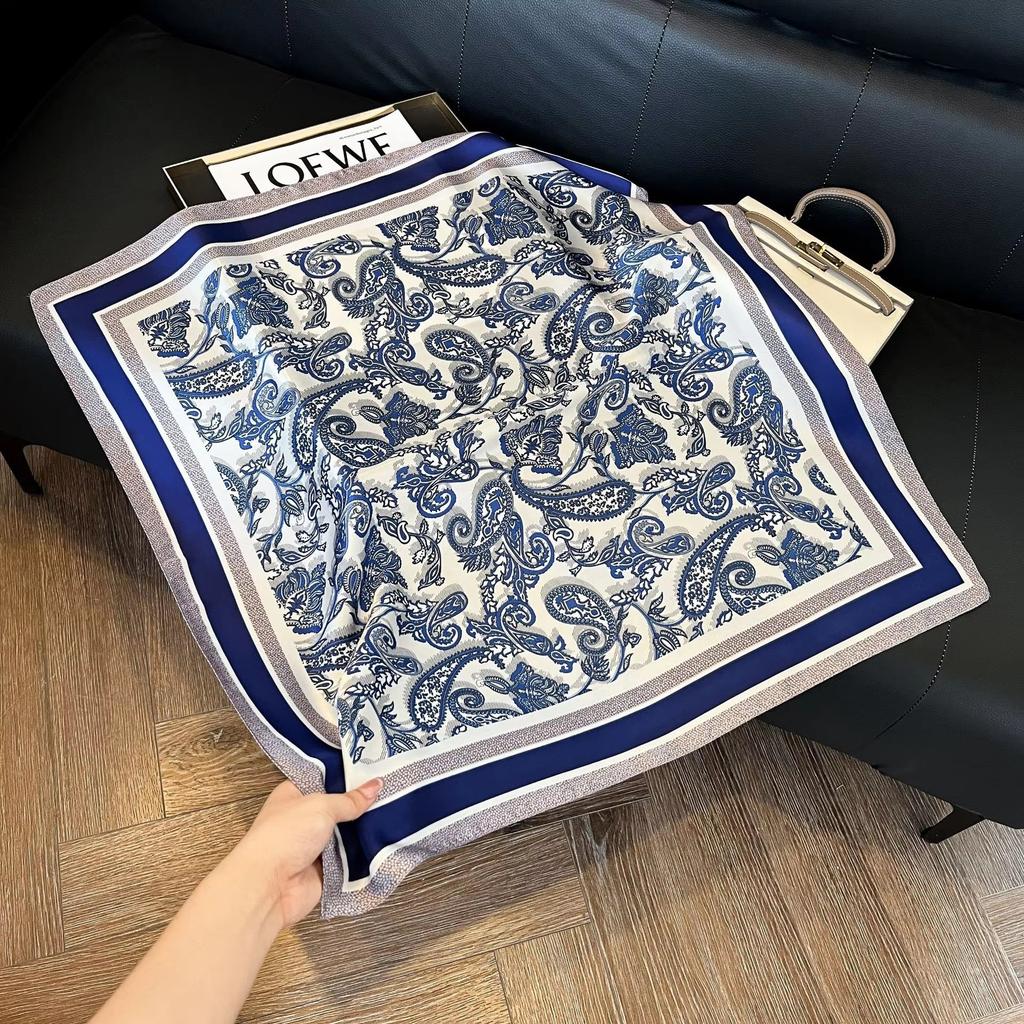 New Luxury Cashew-printed Silk Scarf Women Elegant and Versatile Satin Headwear Bag Clothing and Accessories 70cm Square Scarf