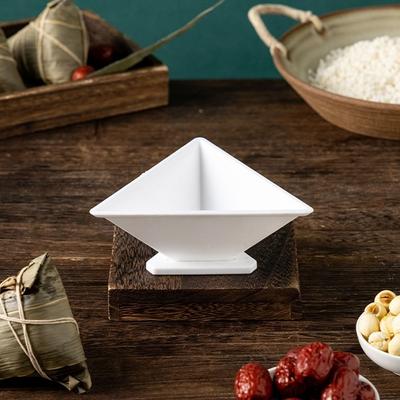 Moule Zongzi Traditionnel en Plastique Triangulaire Carré Fabricant de Boulettes de Riz Gluant Accessoires de Cuisine Pour la Cuisine Traditionnelle Chinoise
