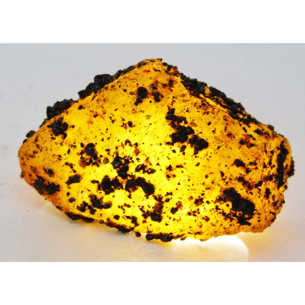 Yellow Sapphire Huge 84.23 Ct Natural Rough Earth Mined   Loose Gemstone