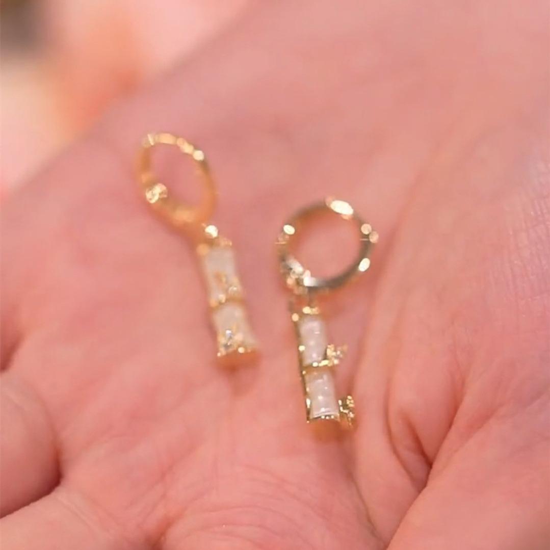 

18K Gold Bamboo Joint Earrings - Women s Exquisite Light Luxury 2022 Collection