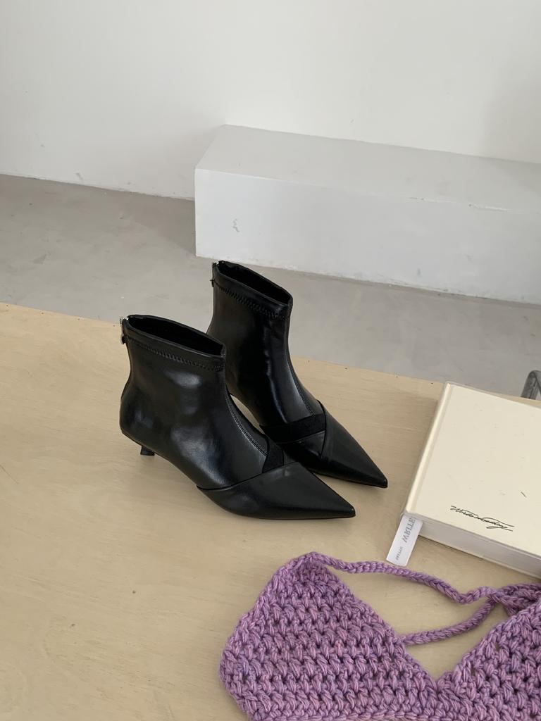 2025 autumn and winter new pointed splicing high-heeled short boots women's sexy thin heels commuting thin boots fashion boots women