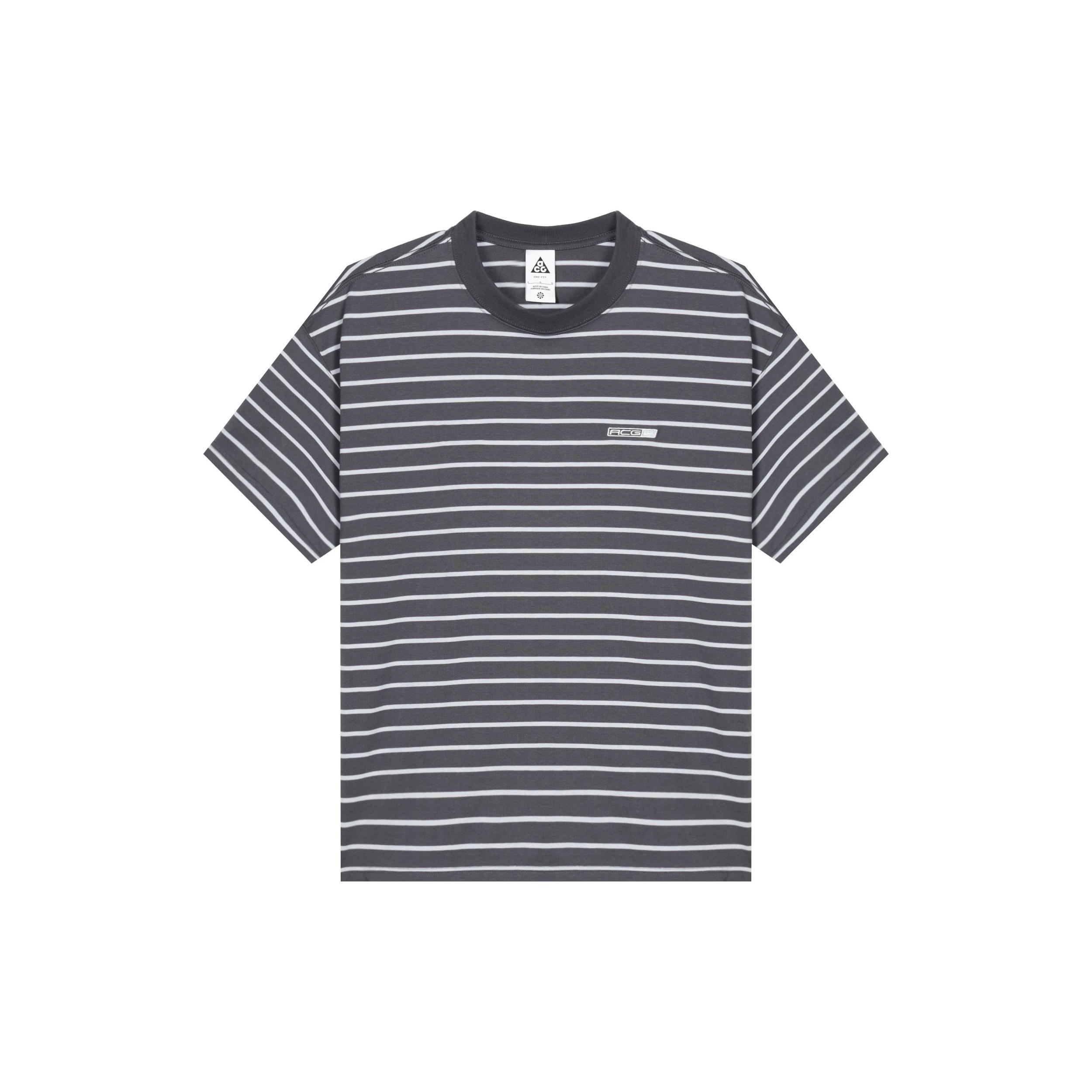 

Новые мужские футболки Nike фиолетовые FB8130-015 XXL