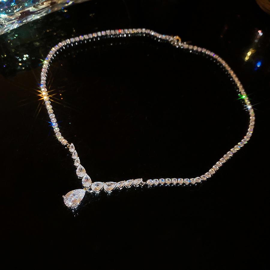 French Luxury Zircon Water Drop Pendant Necklace