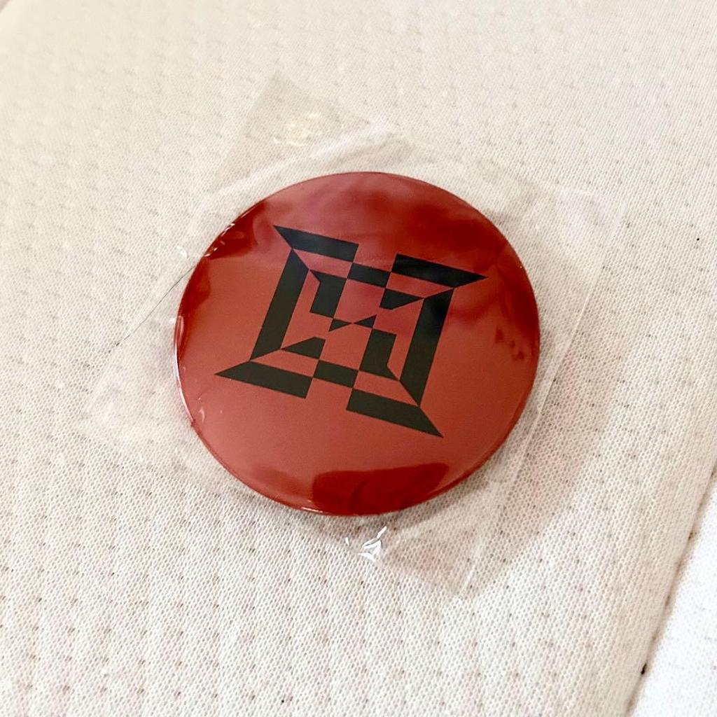 [USED] HOPE ON THE STAGE Capsule Toy Can Badge jhope Hobi BTS