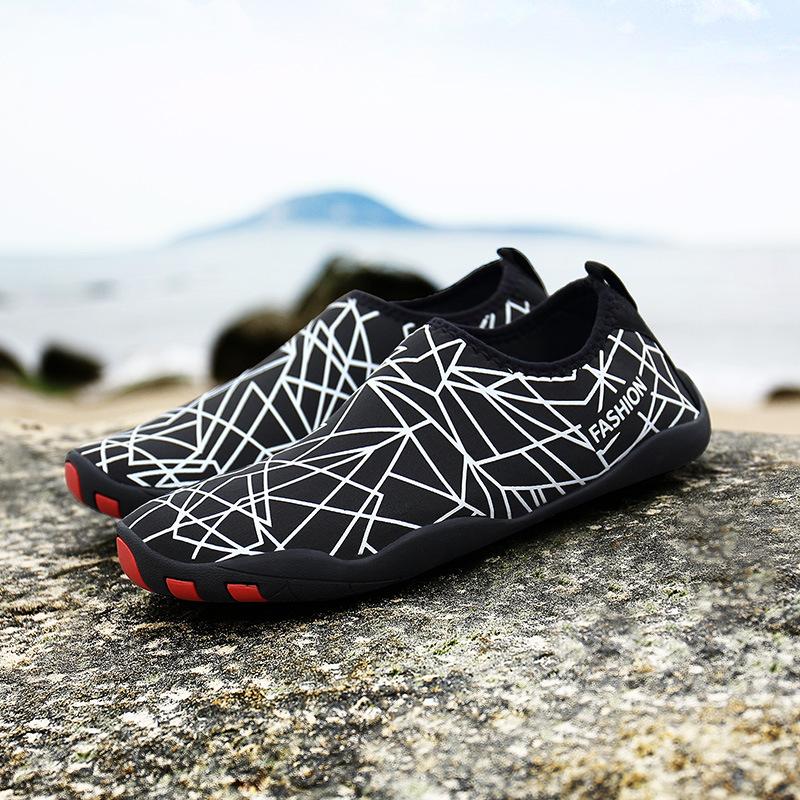 Summer Wading Shoes Breathable Outdoor Swimming Shoes Soft and Quick Drying Diving Shoes