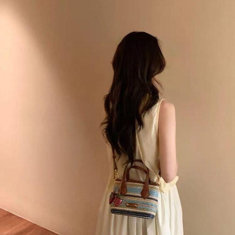 Nanfeng Feedback Honey Language Woven Water Bucket Crossbody Bag