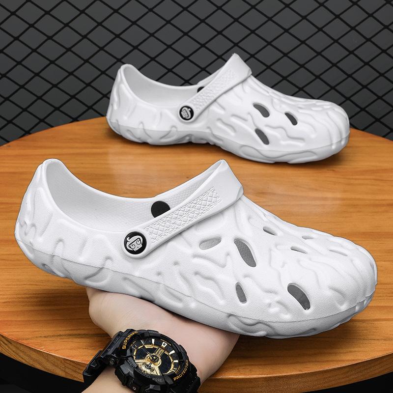 New Beach Shoes Men's Hole Shoes One-word Sandals Light and Soft Foreign Trade Extra Large Size 47-48-49 Sandals