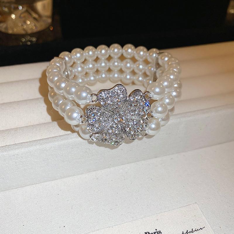 "High-End Luxury Drop Necklace and Earrings Set - European and American Niche Versatile Jewelry"