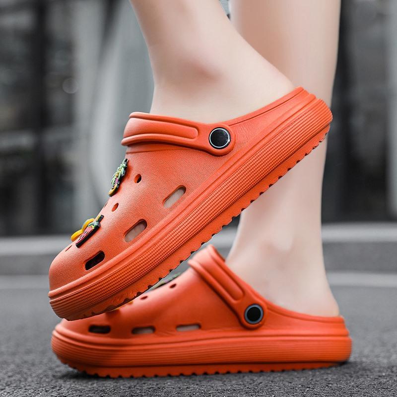 Outdoor fashion casual versatile women's wear-resistant and non-slip new ultra-light hole shoes accessories shoe buckle jewelry shoe flowers are cute