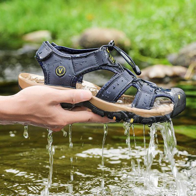 Fashion Men Leather Sandals Summer Classic Men's Outdoor Sandals Soft Comfortable Beach Sandals Slippers Men Shoes Large Size 38-48