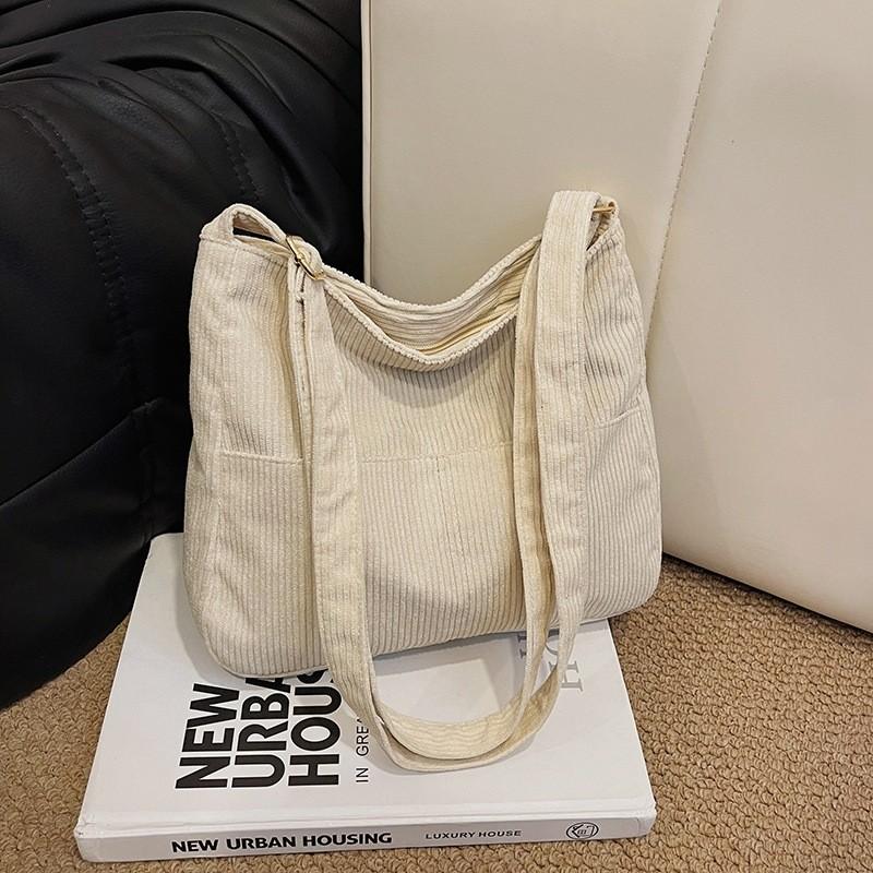 Stylish Large Capacity Women's Fashionable Tote Bag For Street Chic Everyday Use