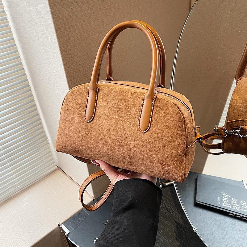 

Сумка для боулинга через плечо Maillard Retro Korean Commuter Brown (matte) коричневый