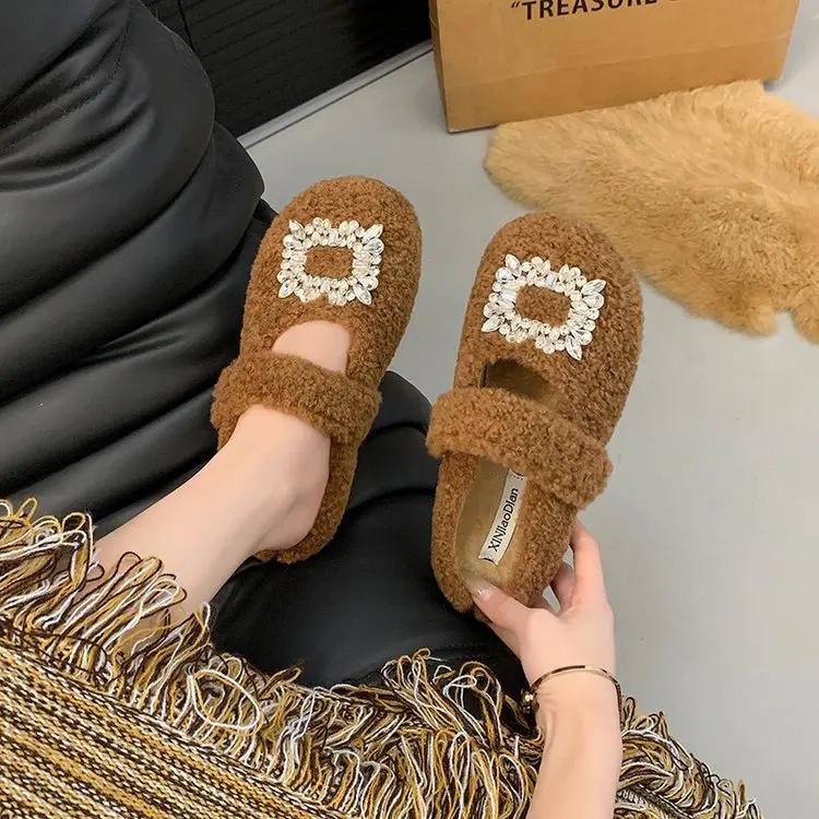 

Casual Fluffy Half Slippers Women Flats Fashion Designer Rhinestone Cotton Shoes Girls Home Winter Trend Elegant Footwear Slides 40 коричневий