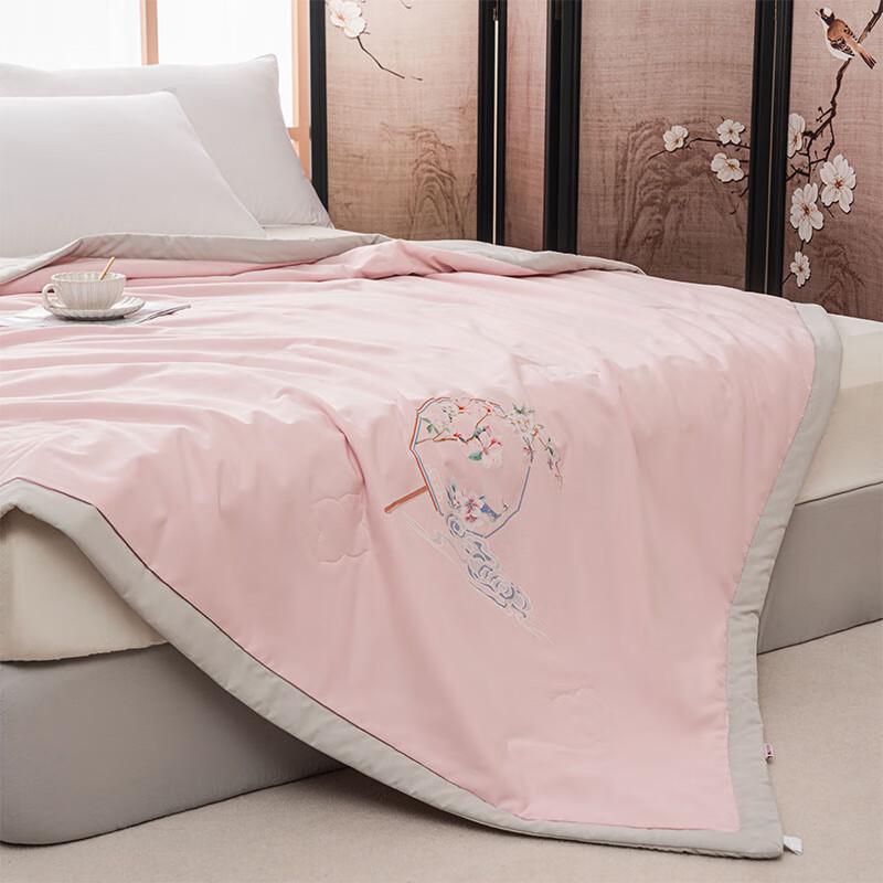 Dohia Lightweight Summer Quilt