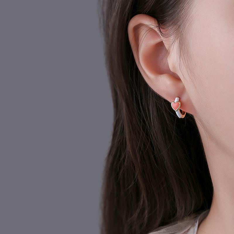 Red Drop Glaze Enamel Heart Hoop Earrings for Women Simple Metal Contrast Heart shaped Earrings Jewelry Gift Brincos