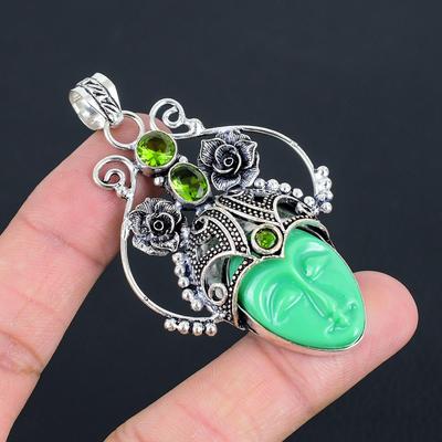 Pingente de pedra preciosa peridoto com rosto de deusa esculpida | Prata esterlina 925 | Pingente vintage | Pingente vintage feito à mão para ela/ele