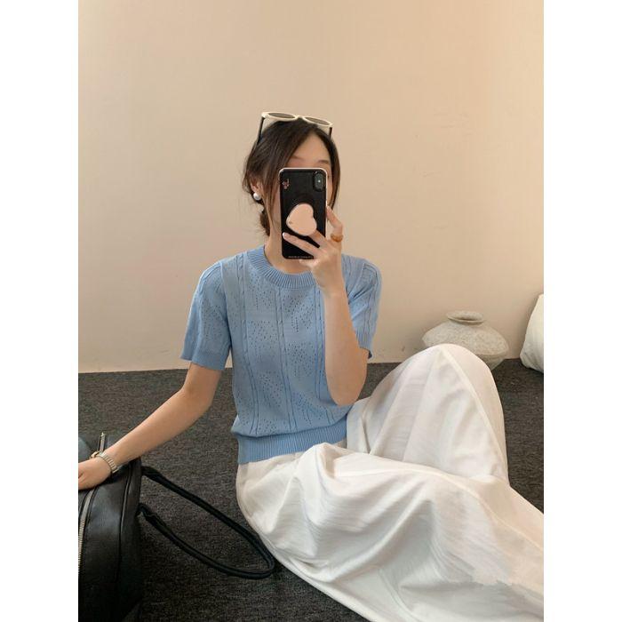 Round-neck Short-sleeved Hollowed-out Knitted Top for Women In The New Summer Style