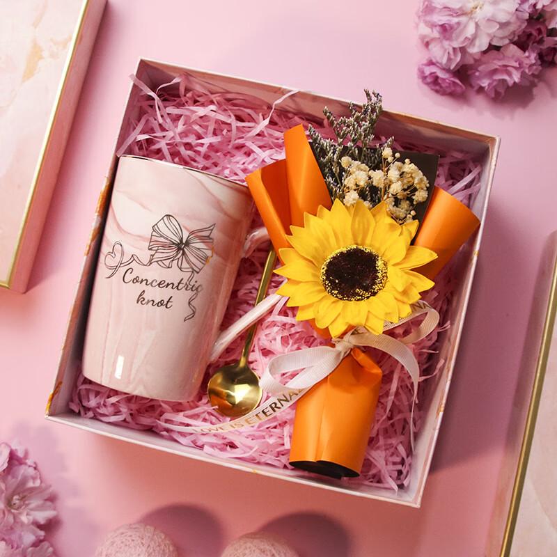 Women s Day Cup & Sunflower Gift Set