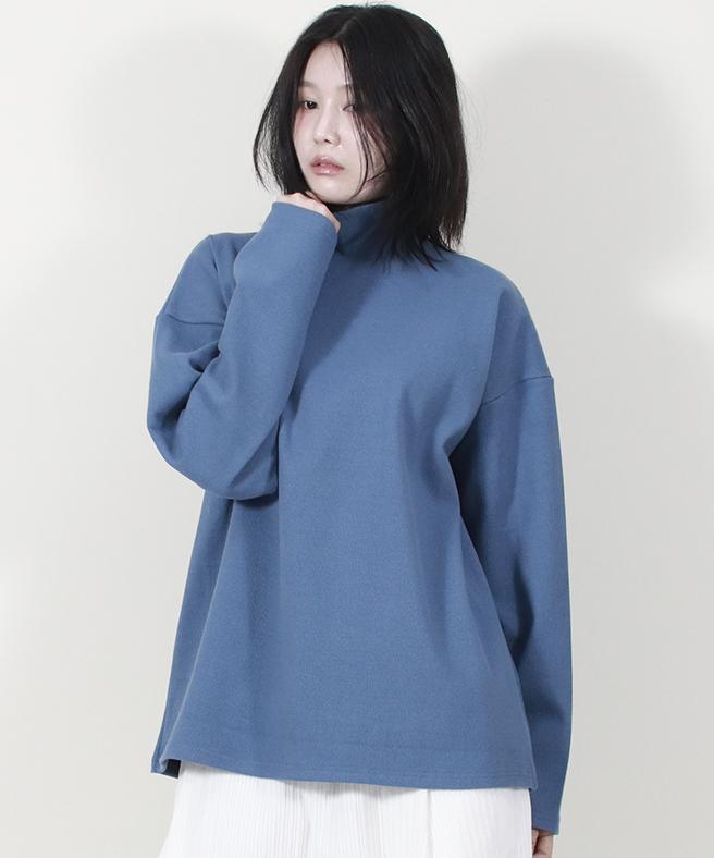 Deumakeu Mock Neckline Boxy Fit T-Shirt Blue