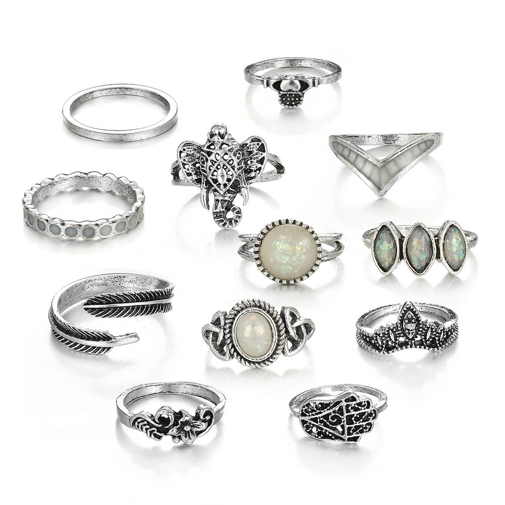 Srebrny zestaw pierścionków z ręcznie rzeźbionymi wisiorkami w stylu retro dla kobiet
