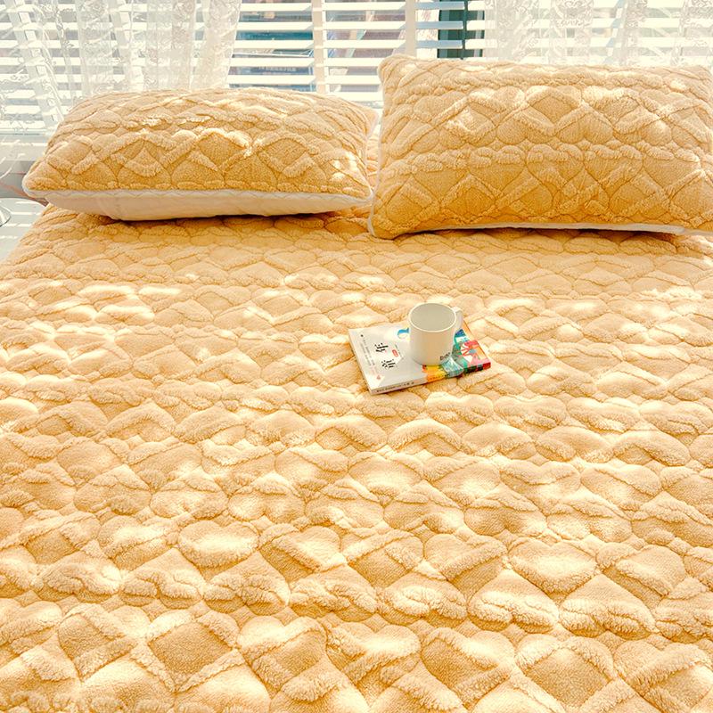 Plush Velvet Mattress Protector: Winter Taffeta Fitted Sheet & Cover for Simmons Bedspread