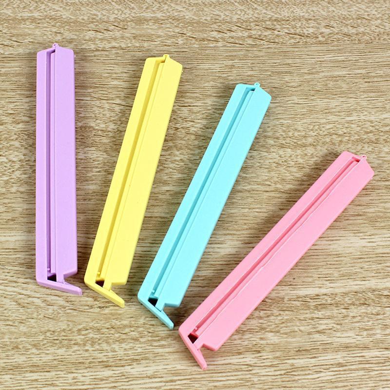 12pcs/set of plastic tools, food storage portable sealing machine clips and snack sealing bags kitchen accessories