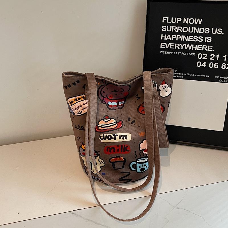 

Personalized summer new fashion trend casual shoulder bag 2025 niche design texture women s foreign gas bucket bag темно-коричневого