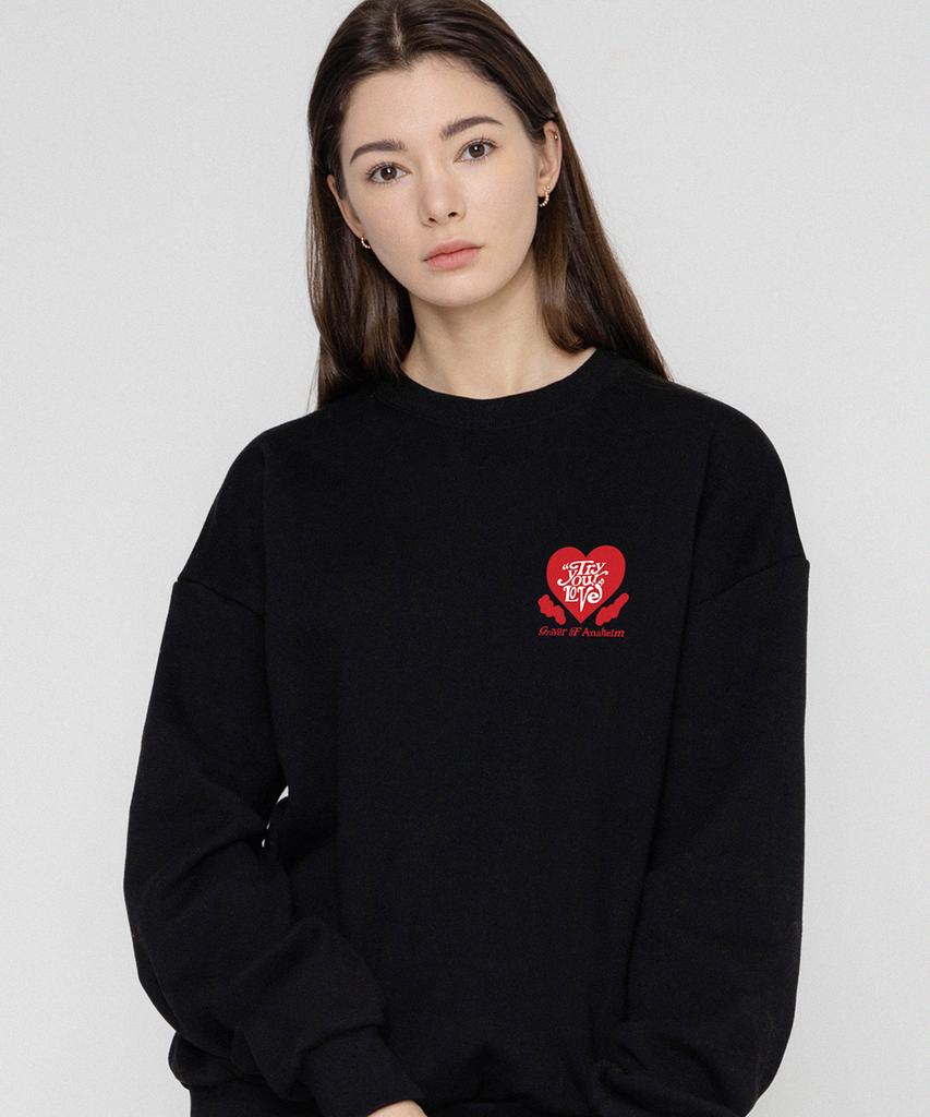 GRAVER [Unisex] Tyl Heart Logo Sweatshirt_Black