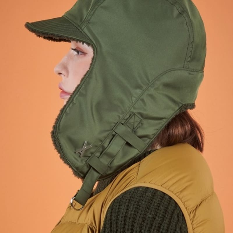 

VARZAR Шапка-ушанка оверсайз с логотипом и шипами, хаки FREE