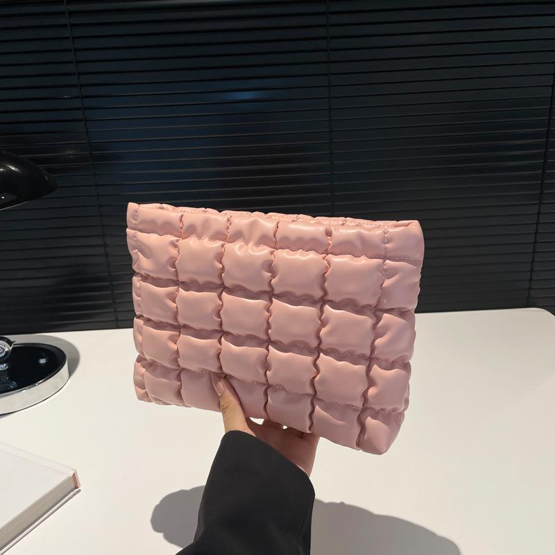 

Korean version of casual large-capacity cosmetic bag niche design foreign style 2025 new fashion simple women s clutch bag without