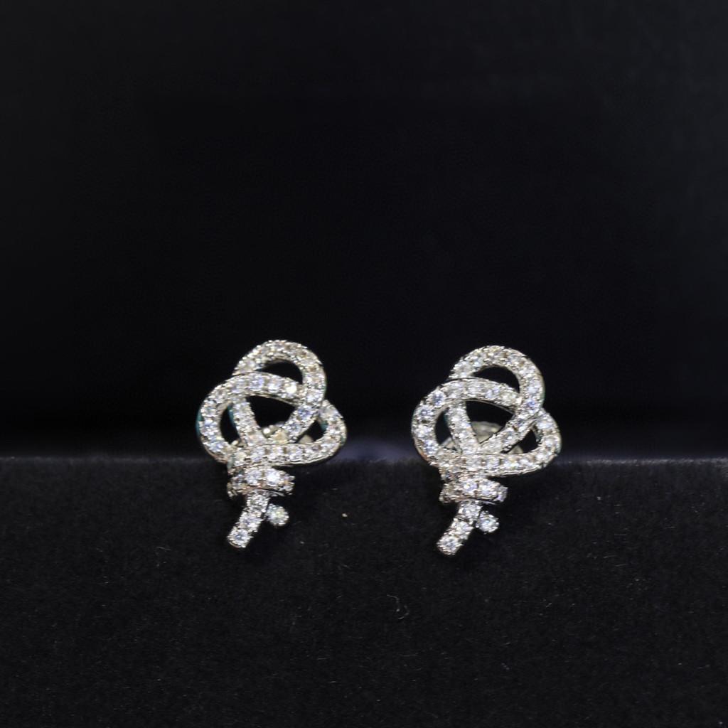 Key Earrings Made of V Gold Material, Electroplated with 18k Thick Gold and Silver Needles To Prevent Allergies. Precision Version