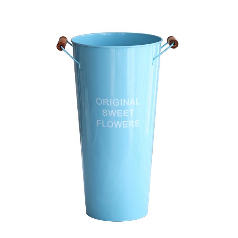 Blue Wooden Handle Decorative Tin Flower Bucket for Fresh Arranging - High Capacity Watering & Displaying Iron Bucket