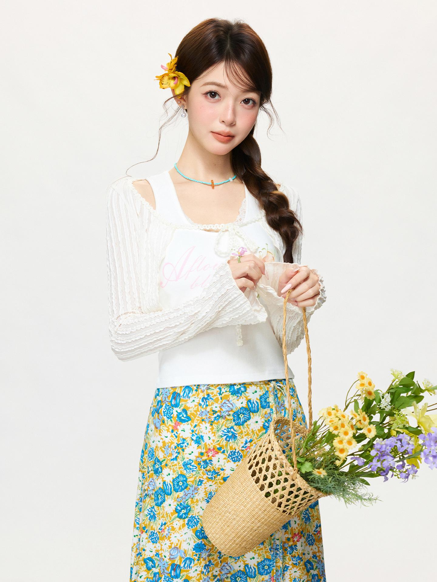 Apricot crew neck knitted cardigan long-sleeved T-shirt women s summer new texture lace-up blouse short top S