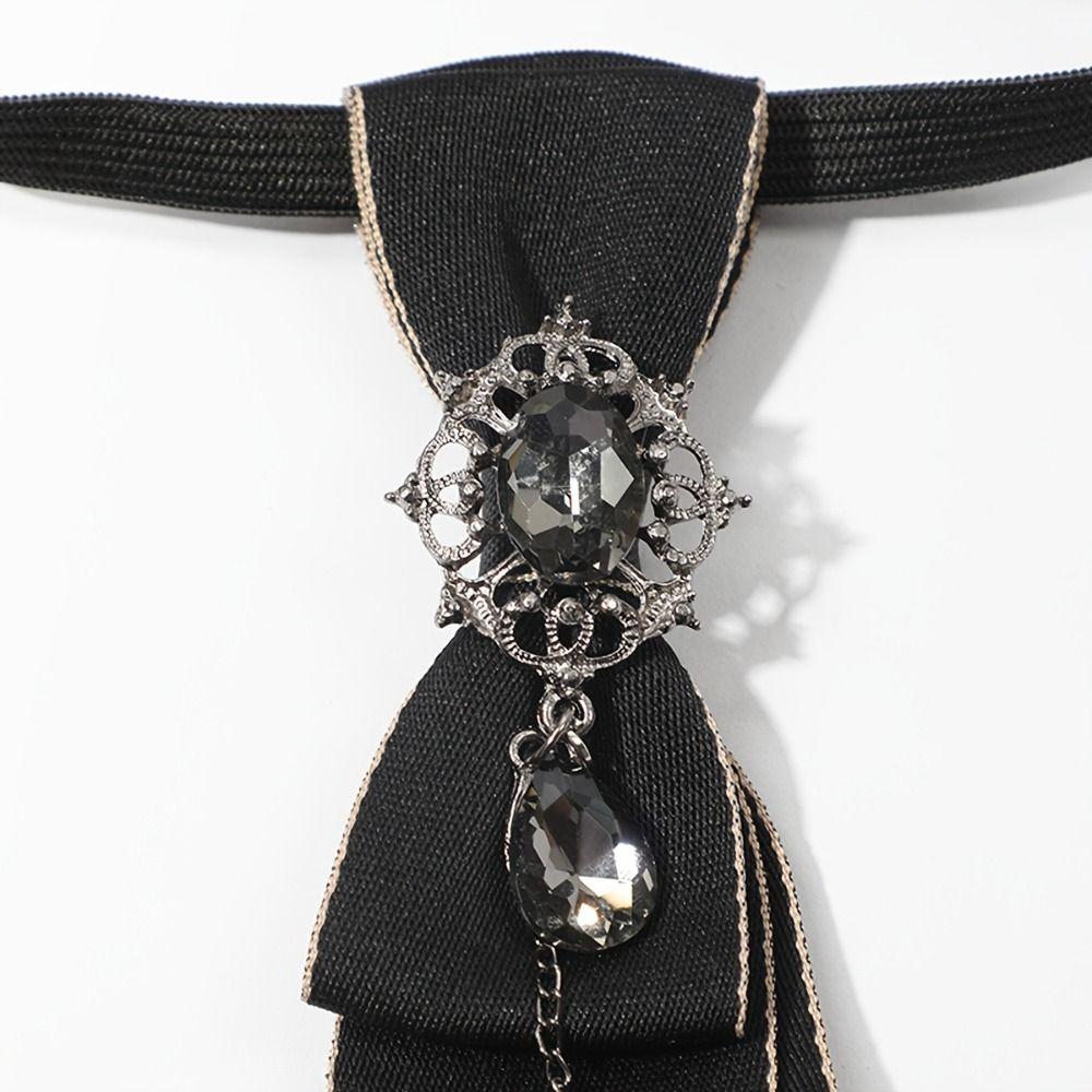 Choker Bow Tie Geometric Pre-tied Tie Fashion Zinc Zinc Alloy Rhinestone Necktie Cool Girls / Boys