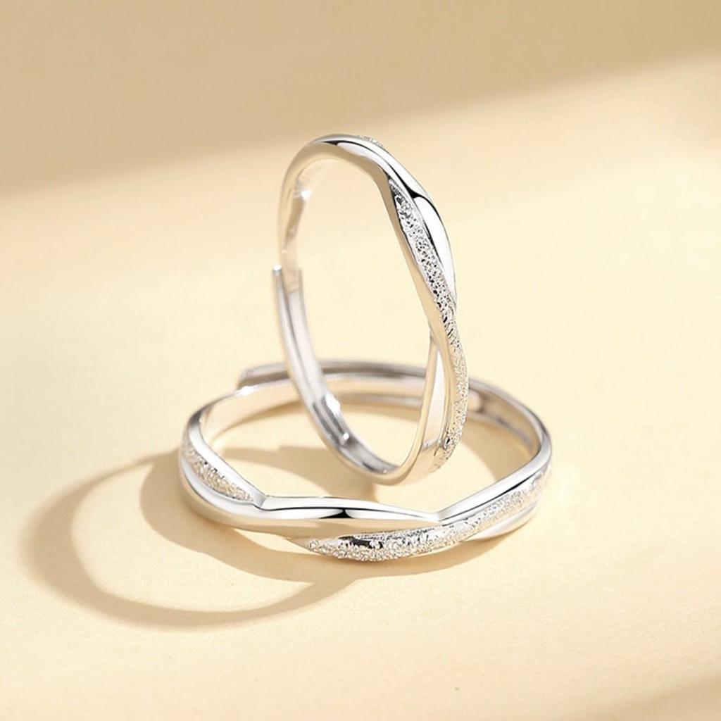 925 Sterling Silver Mobius Strip Couple Rings - Minimalist Band Pair for Men & Women, Valentine's Day Gift