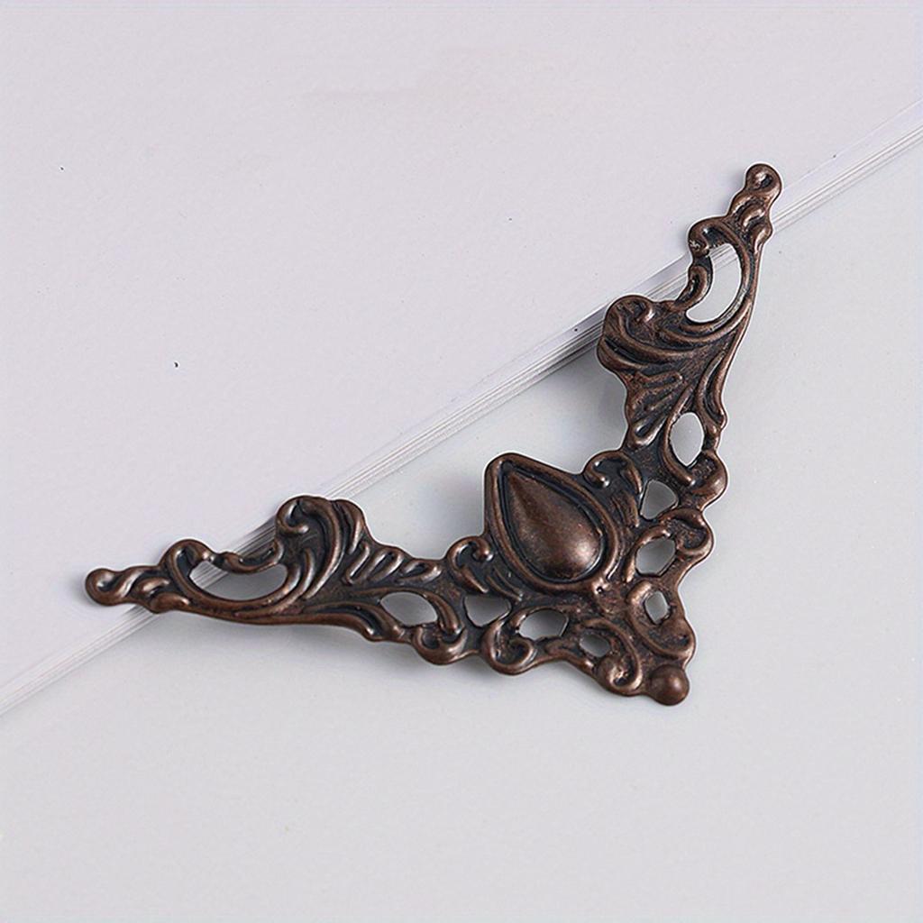 10pcs Vintage Style Metal Iron Corners Decor For Books Scrapbooking Photo Albums Menus Corner Protectors Metal Decoration DIY Ornament Crafts