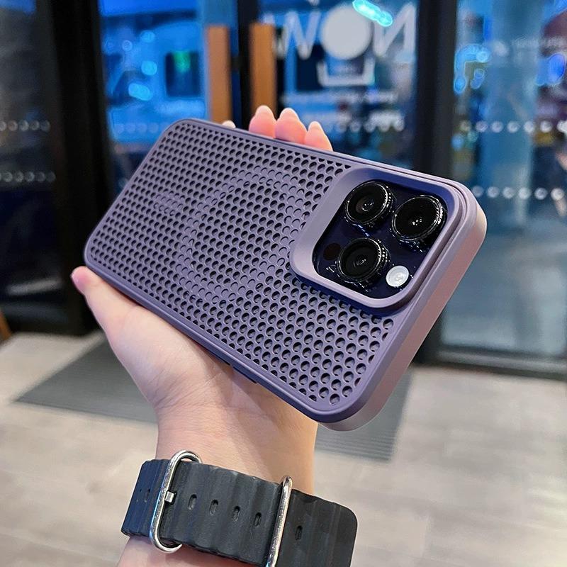 Ultra Thin Heat Dissipation Mesh Magnetic Case for iPhone 17 16 15 13 12 14 11 Pro Max for Magsafe Matte Shockproof Hard Cover