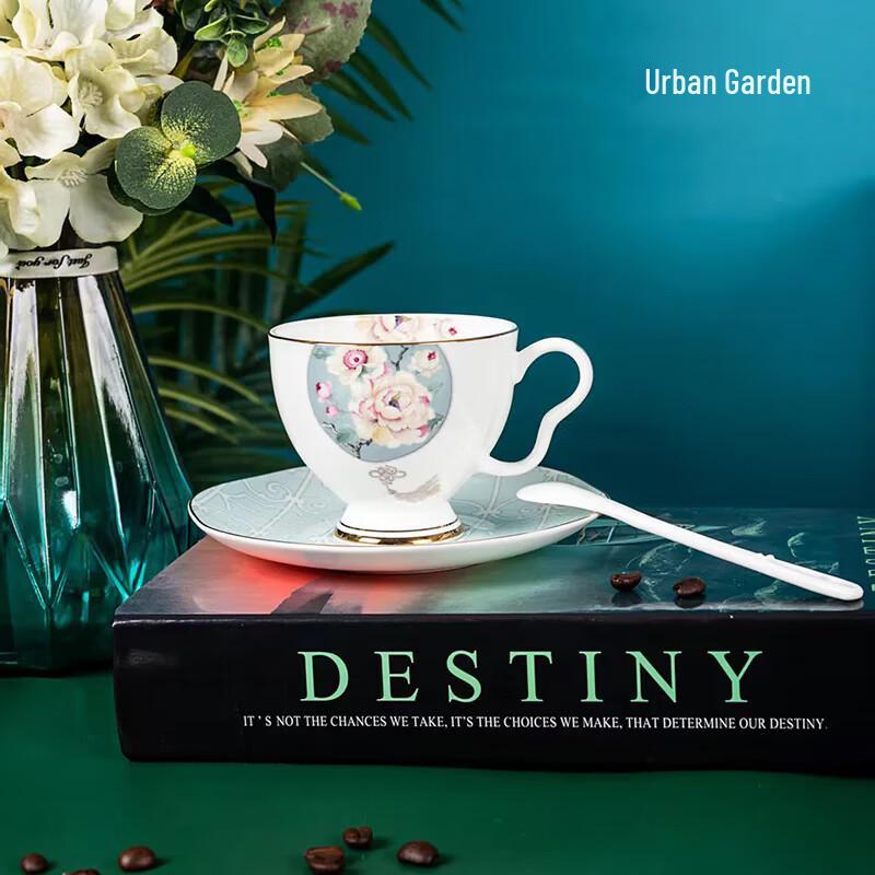 

Набор кофейной чашки и блюдца из европейского фарфора Тан Хуэй