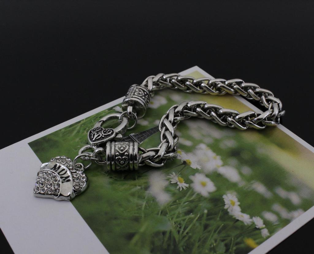 European & American Fashion Retro Rhinestone Heart 'Mom' Bracelet