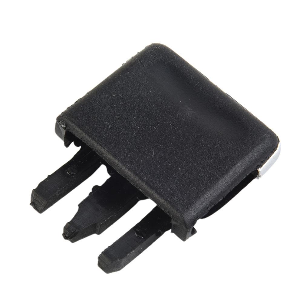 Vylepšete interiér svého vozu Toyota Corolla stylovými lamelovými vložkami.