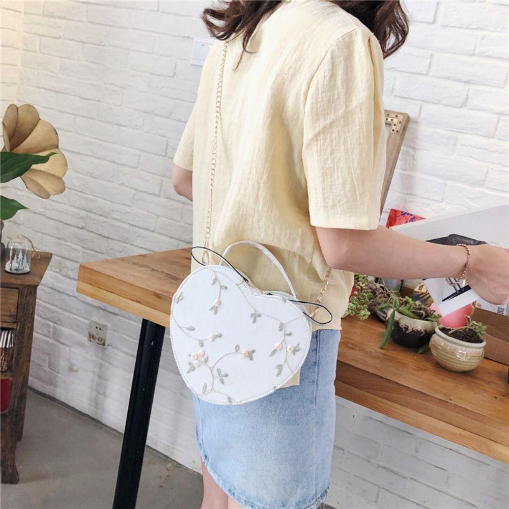 

Lace Women Crossbody Bag Flower Chain Shoulder Bag Elegant Heart Handbag Daily