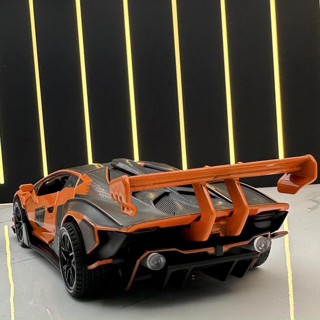 1:32 Lamborghini SCV12 Sports Car High Simulation Diecast Metal Alloy Model Car Sound Light Pull Back Collection Kids Toy Gifts