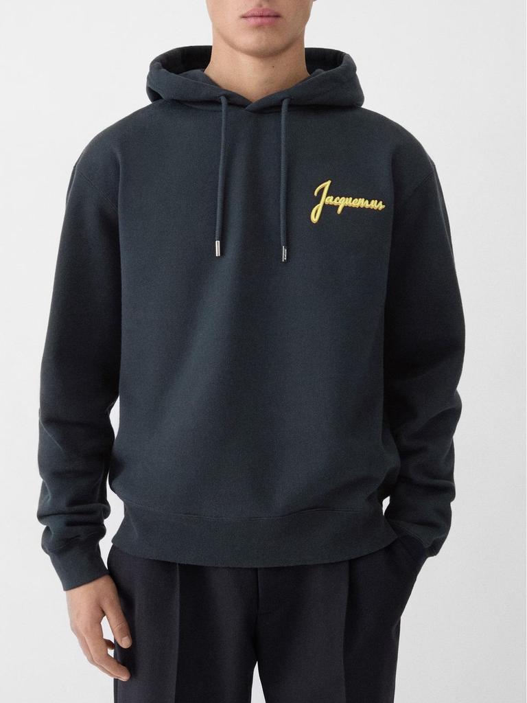 Trendy Women's Long Sleeve Hooded Sweatshirt with Pocket - Unisex, American Style by Jacquemus.